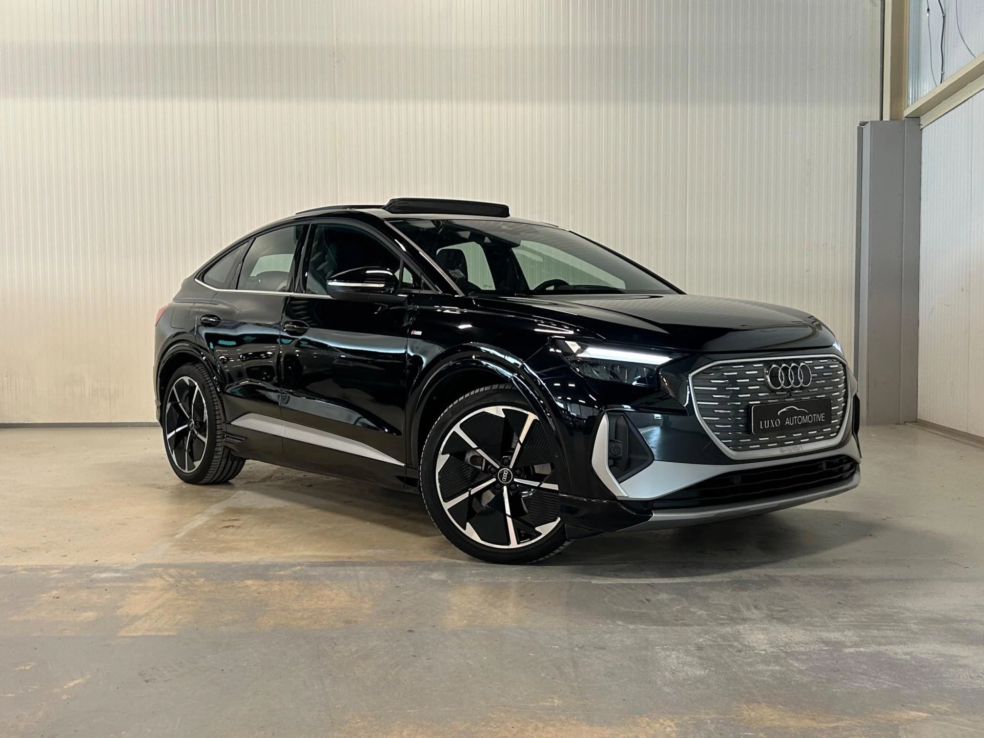 Hoofdafbeelding Audi Q4 e-tron