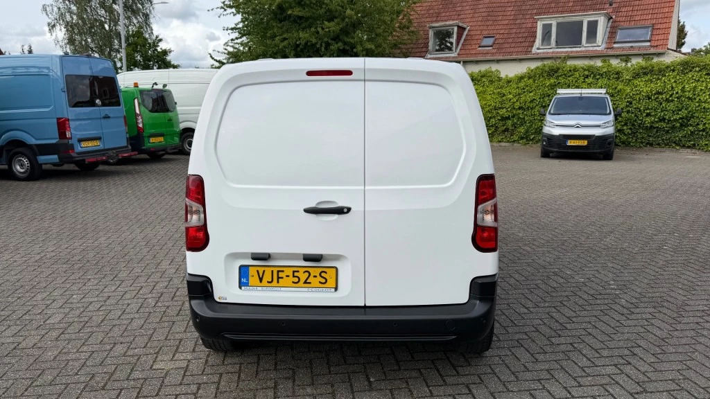 Hoofdafbeelding Peugeot Partner
