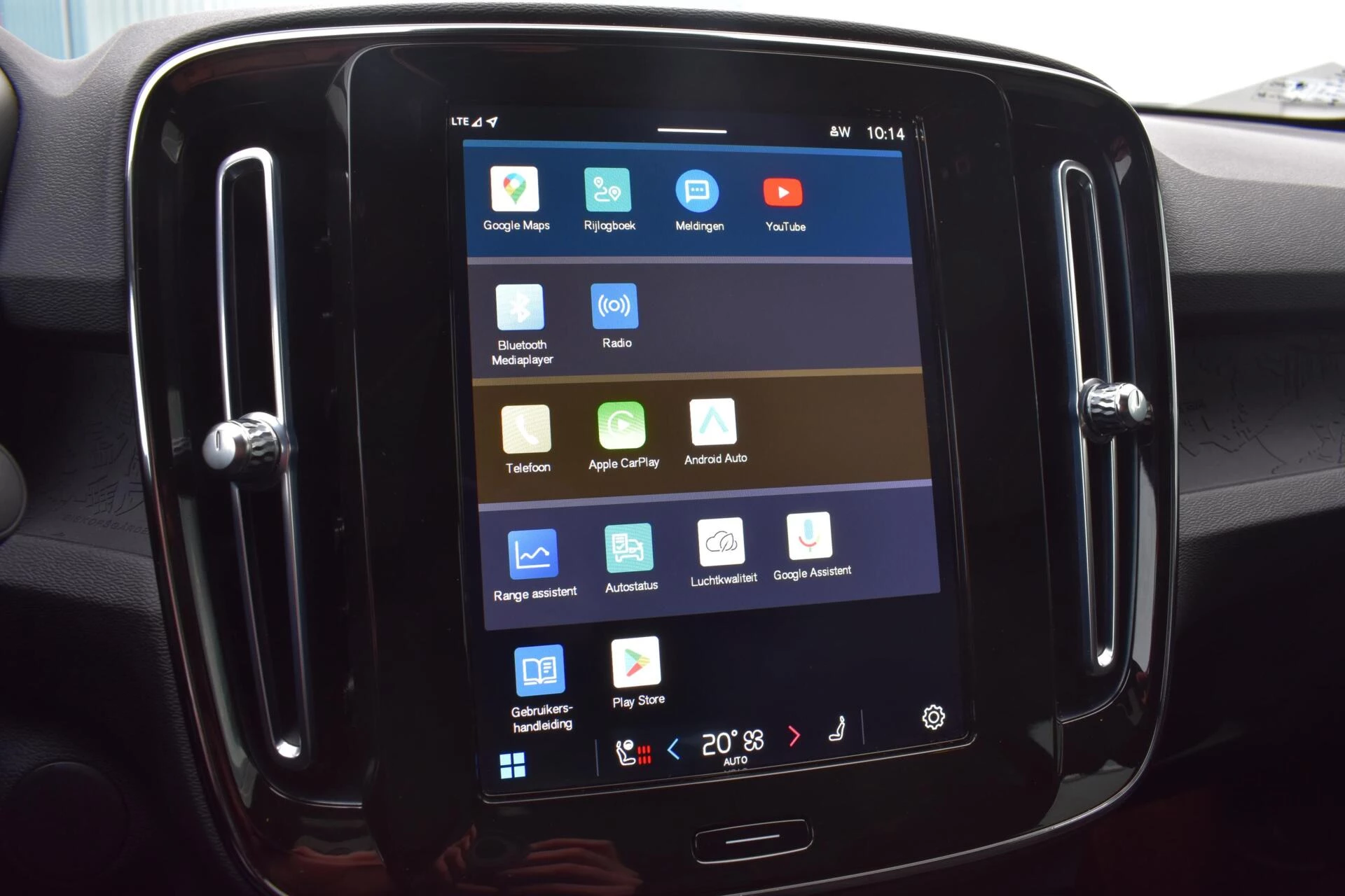 Hoofdafbeelding Volvo C40