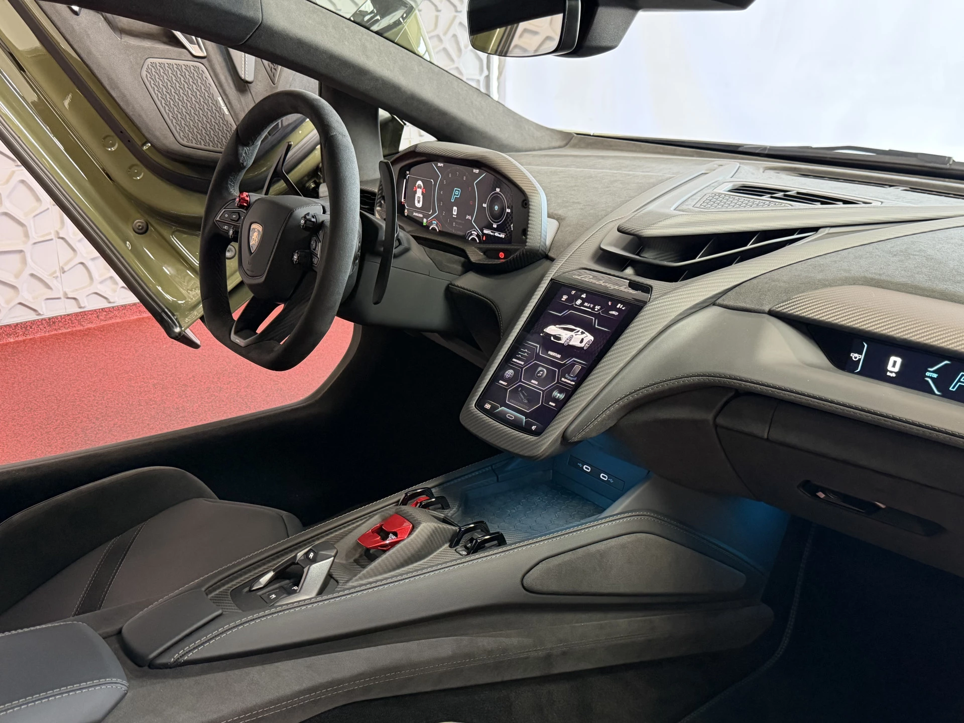 Hoofdafbeelding Lamborghini Revuelto