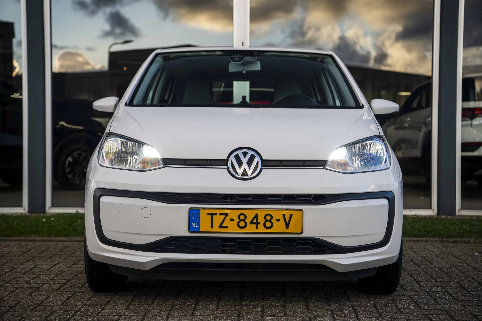 Hoofdafbeelding Volkswagen up!