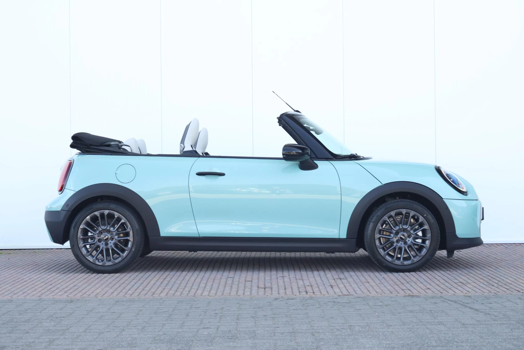 Hoofdafbeelding MINI Cooper Cabrio