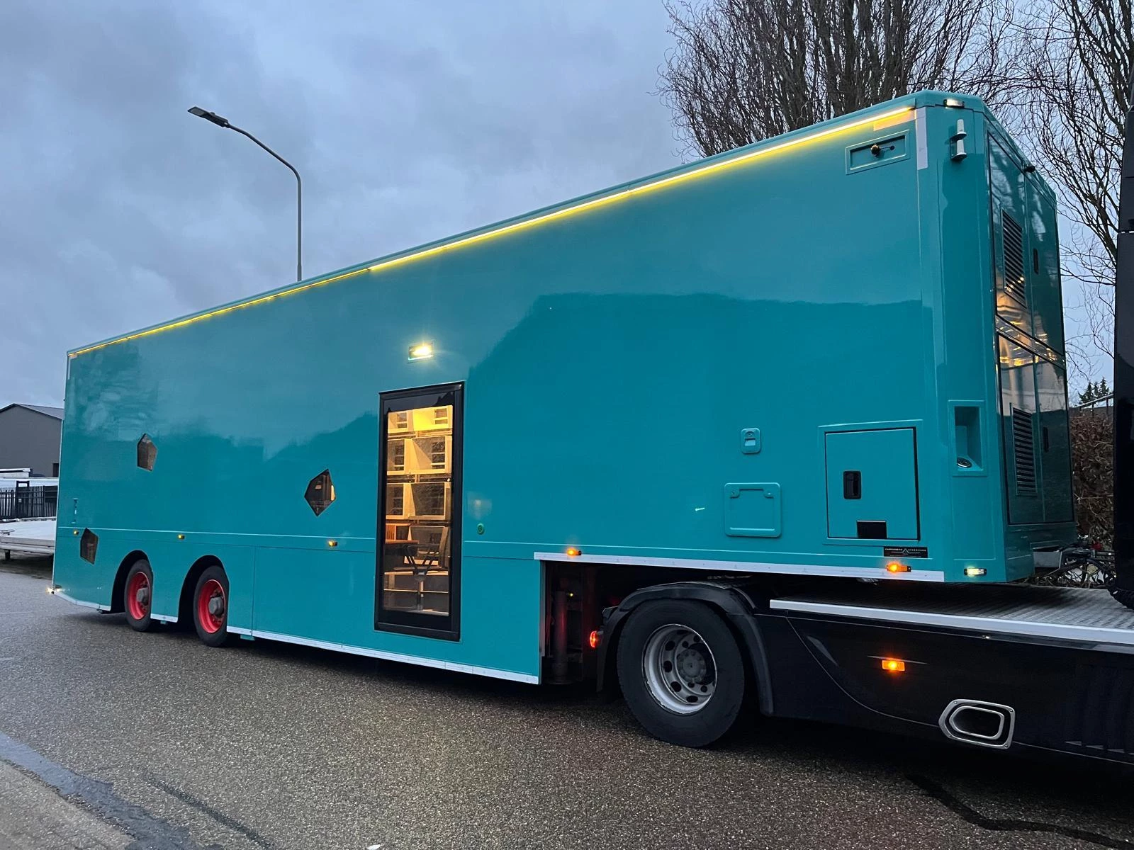 Hoofdafbeelding Nefra OPLZ 220D