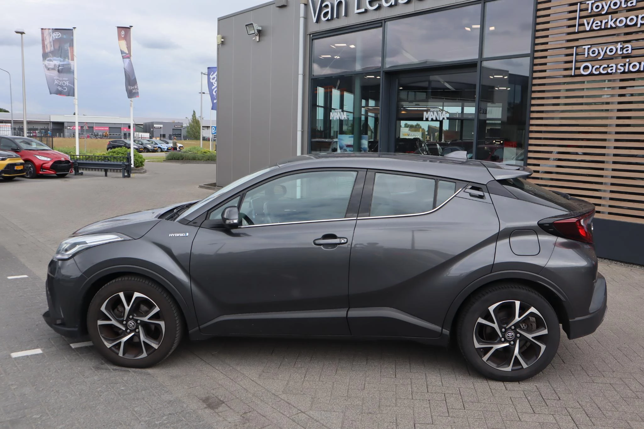 Hoofdafbeelding Toyota C-HR