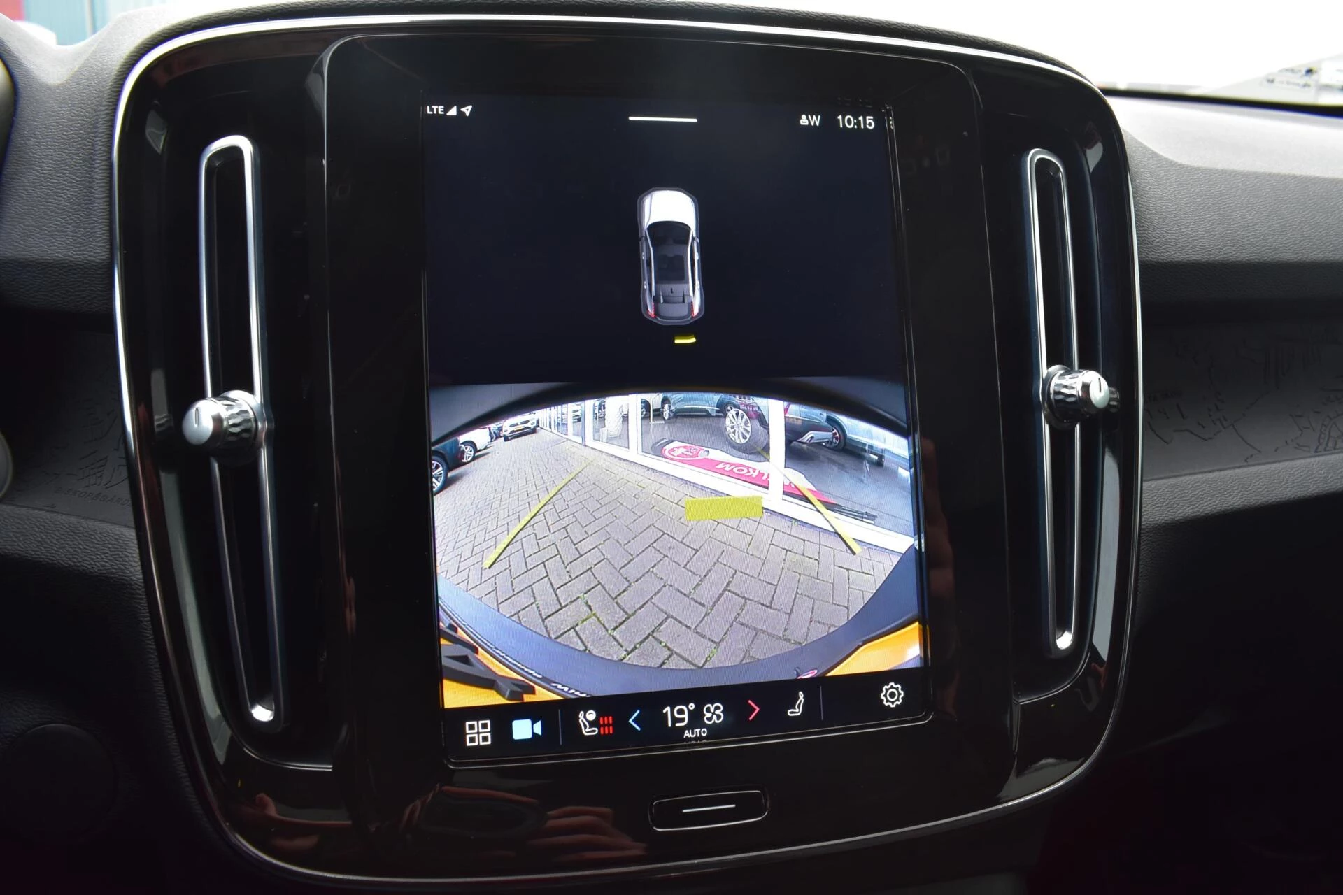 Hoofdafbeelding Volvo C40