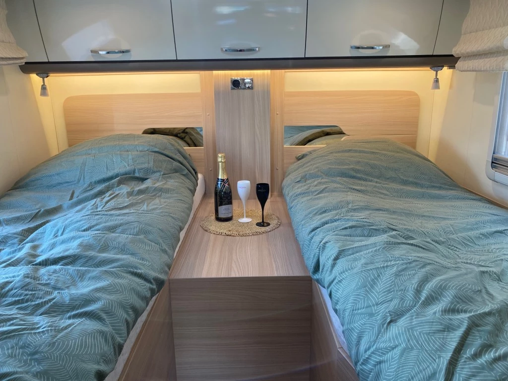 Hoofdafbeelding Bürstner Lyseo T 728g Aut. 36.997km 2017 Dakairco