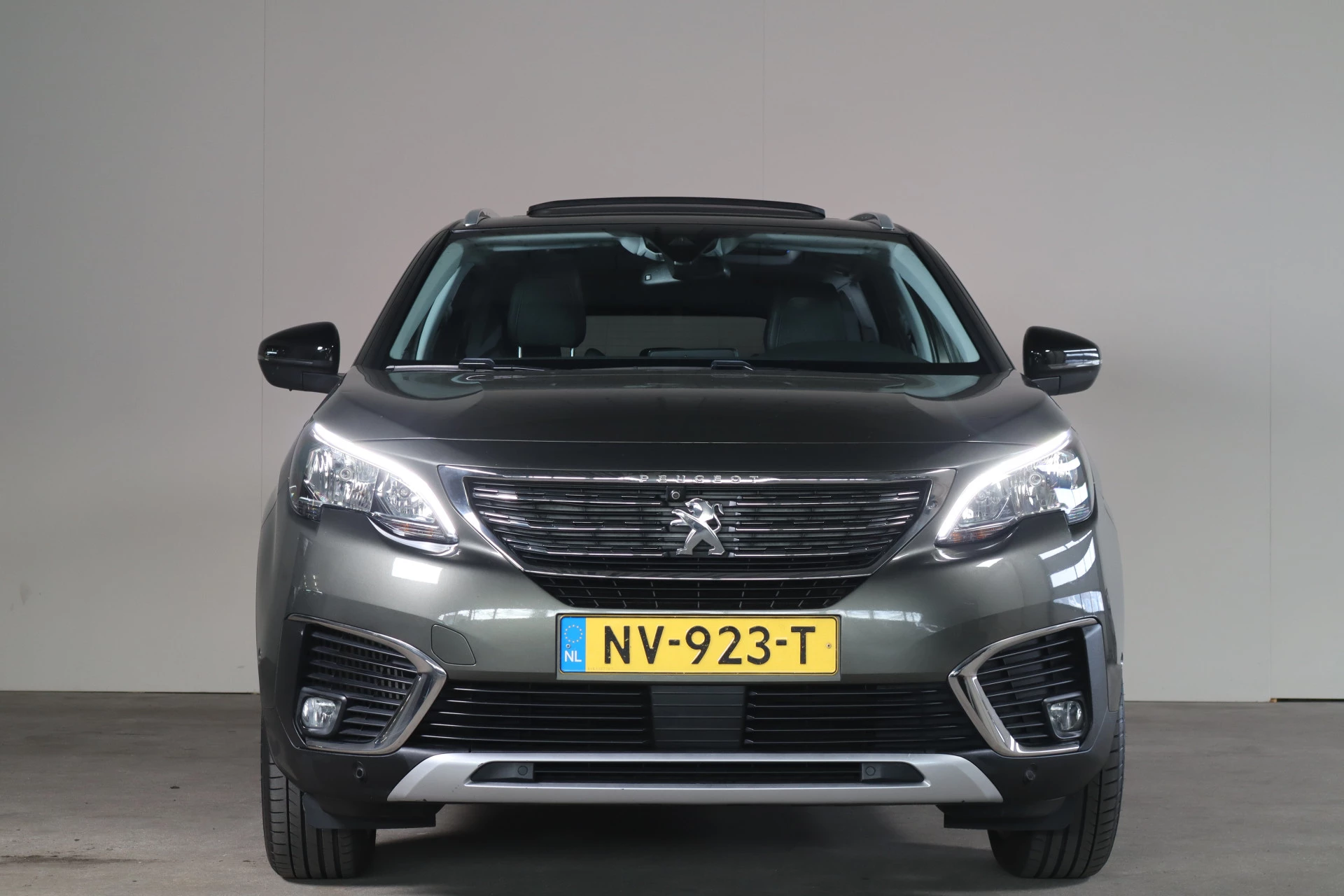 Hoofdafbeelding Peugeot 5008