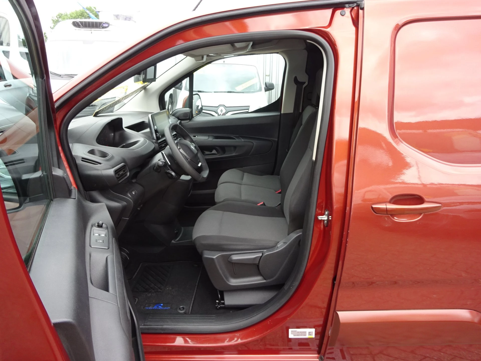 Hoofdafbeelding Peugeot Partner