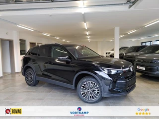 Hoofdafbeelding Volkswagen Tiguan Volkswagen Tiguan 1.5 TSI E-HYBRID LIFE TREKHAAK/CAMERA/MEMORY/LEDER/CARPLAY/ACC/E-KLEP