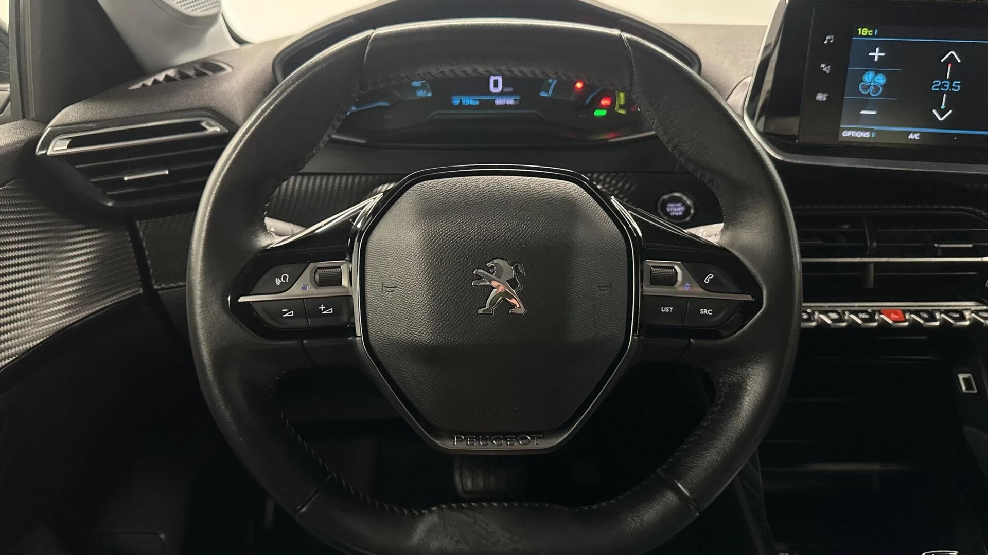 Hoofdafbeelding Peugeot e-208