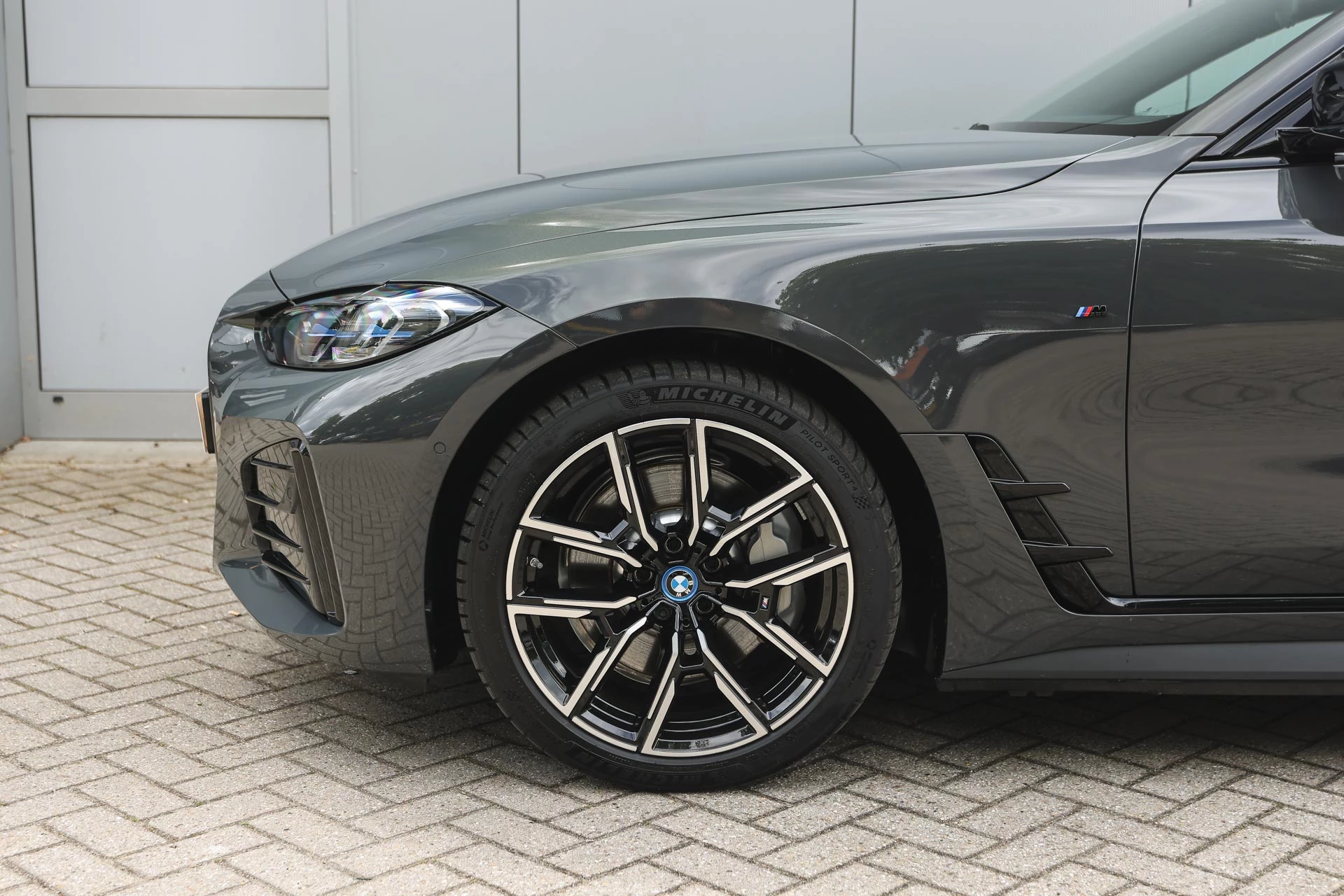 Hoofdafbeelding BMW i4