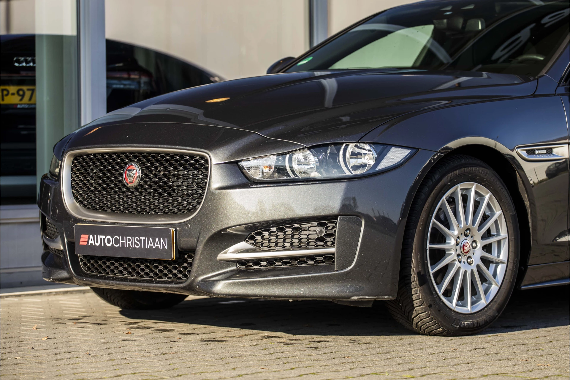 Hoofdafbeelding Jaguar XE