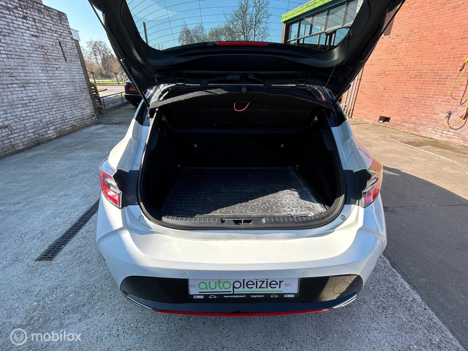 Hoofdafbeelding Toyota Corolla