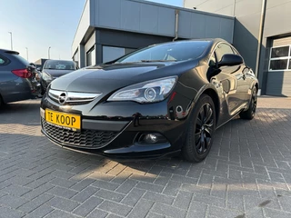 Hoofdafbeelding Opel Astra Opel Astra 1.4 T GTC Black Edition Clima Leder Trekhaak