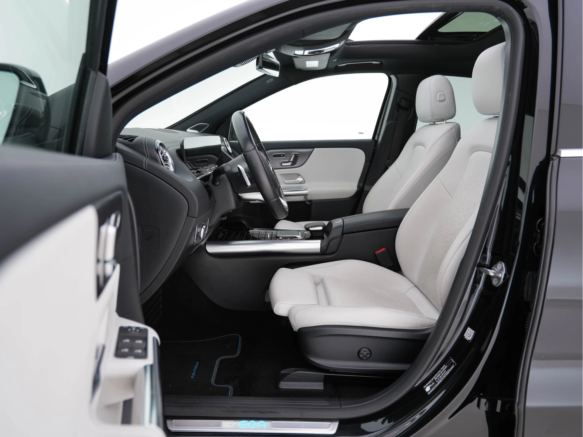 Hoofdafbeelding Mercedes-Benz EQA