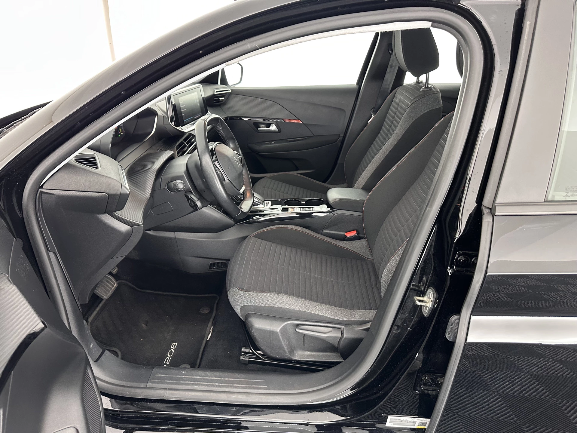Hoofdafbeelding Peugeot e-208