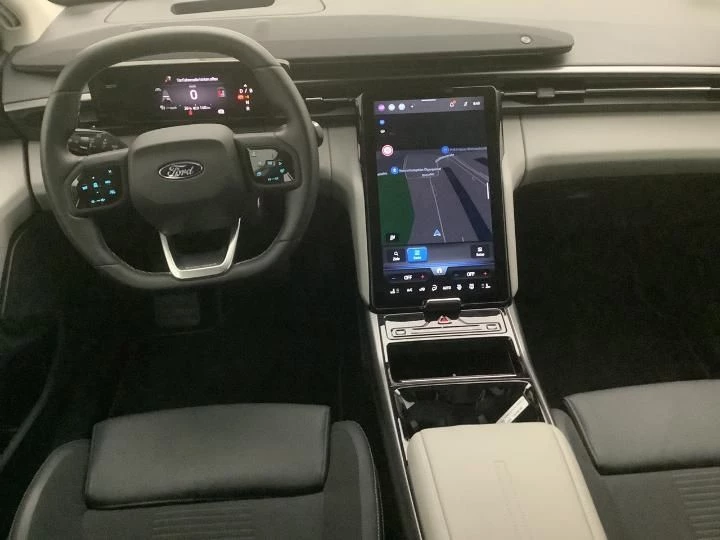 Hoofdafbeelding Ford Explorer