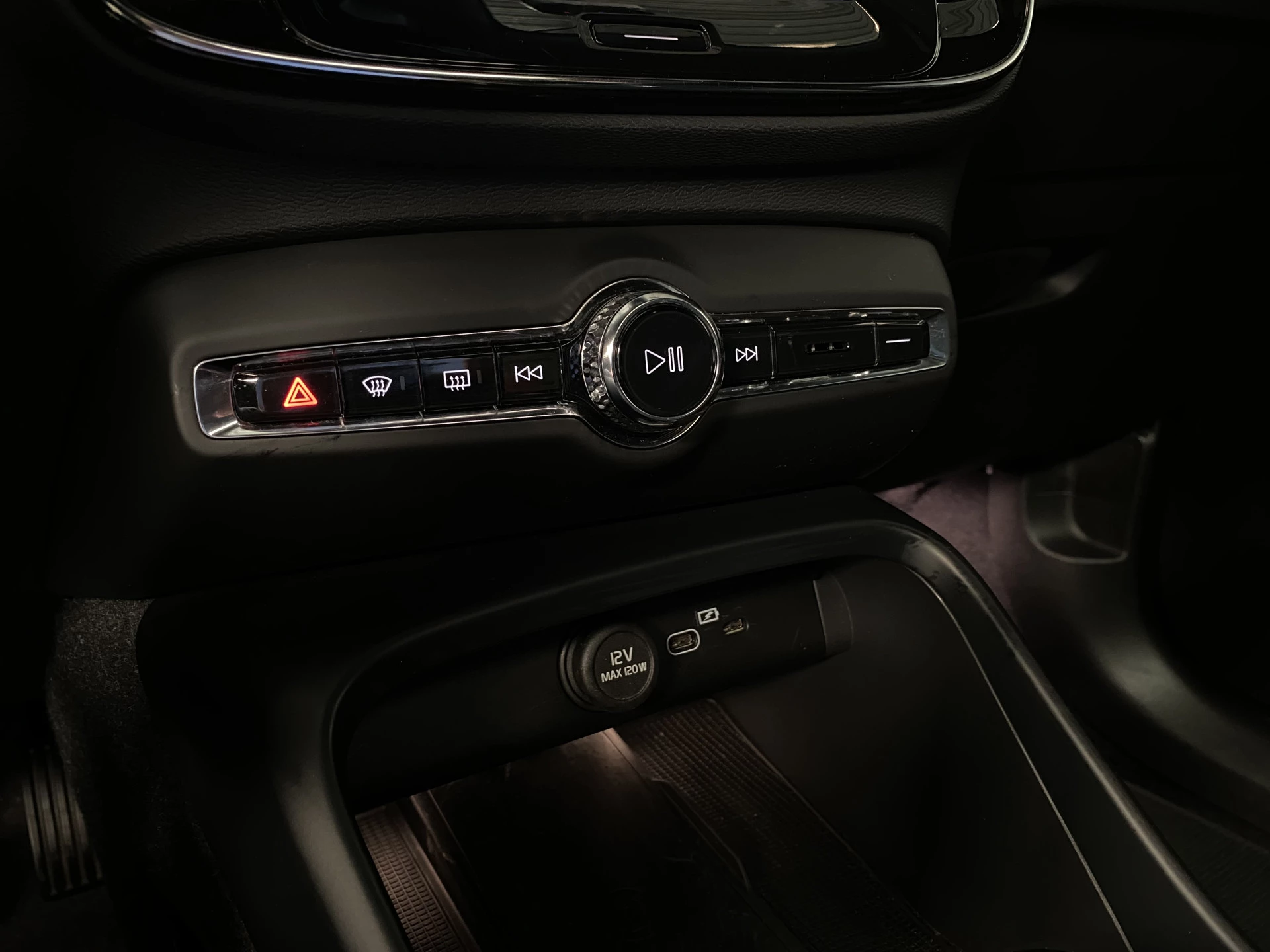 Hoofdafbeelding Volvo C40