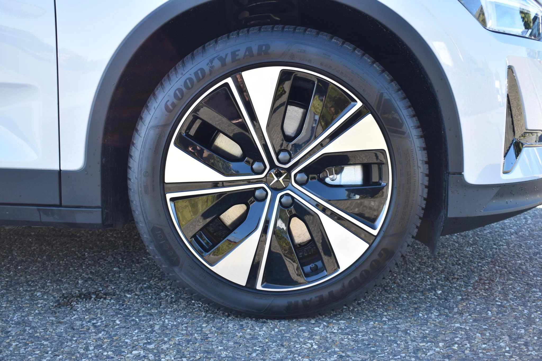 Hoofdafbeelding Polestar 2