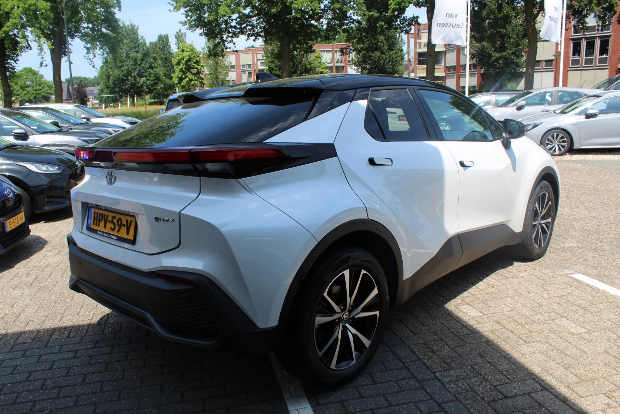 Hoofdafbeelding Toyota C-HR