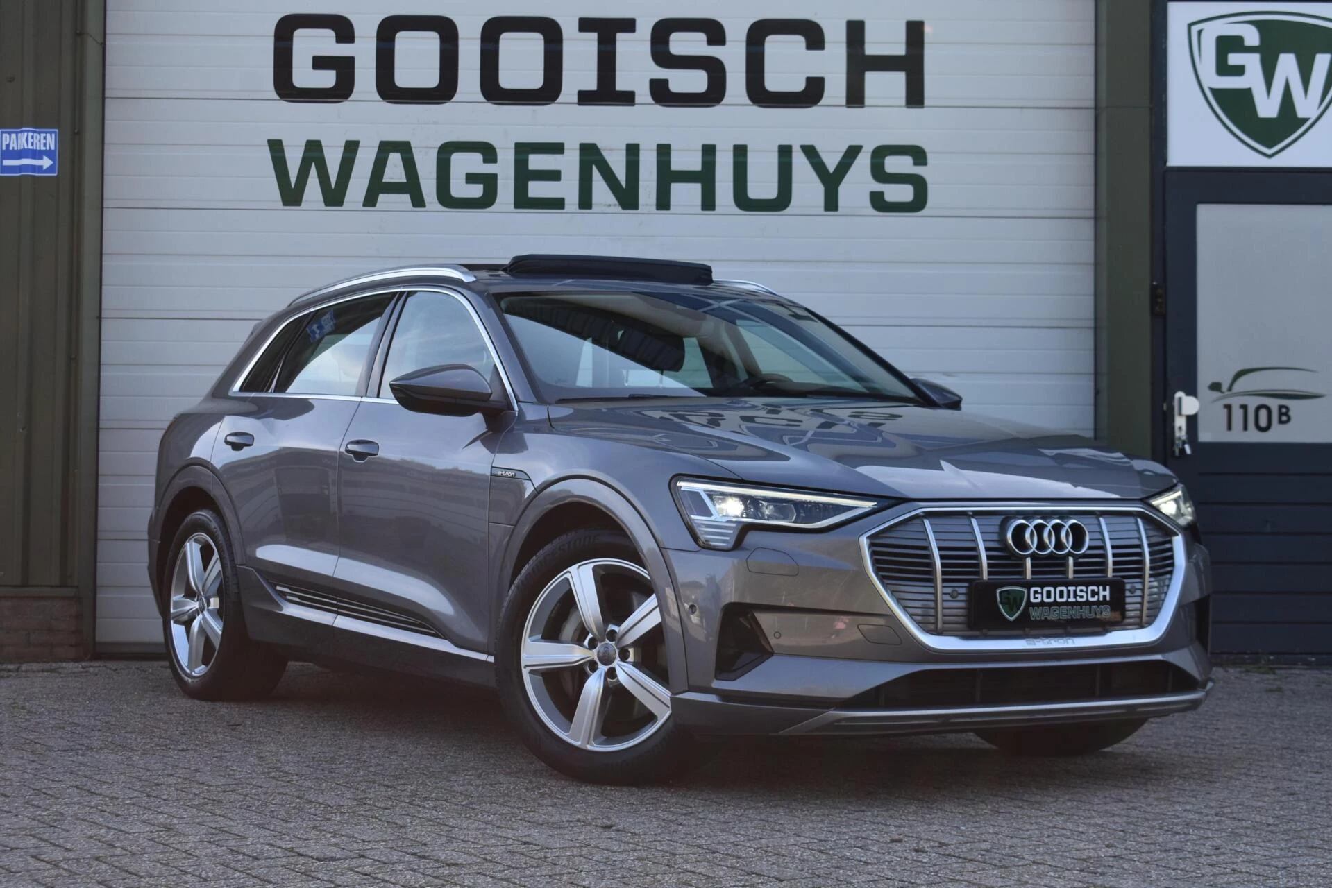 Hoofdafbeelding Audi e-tron