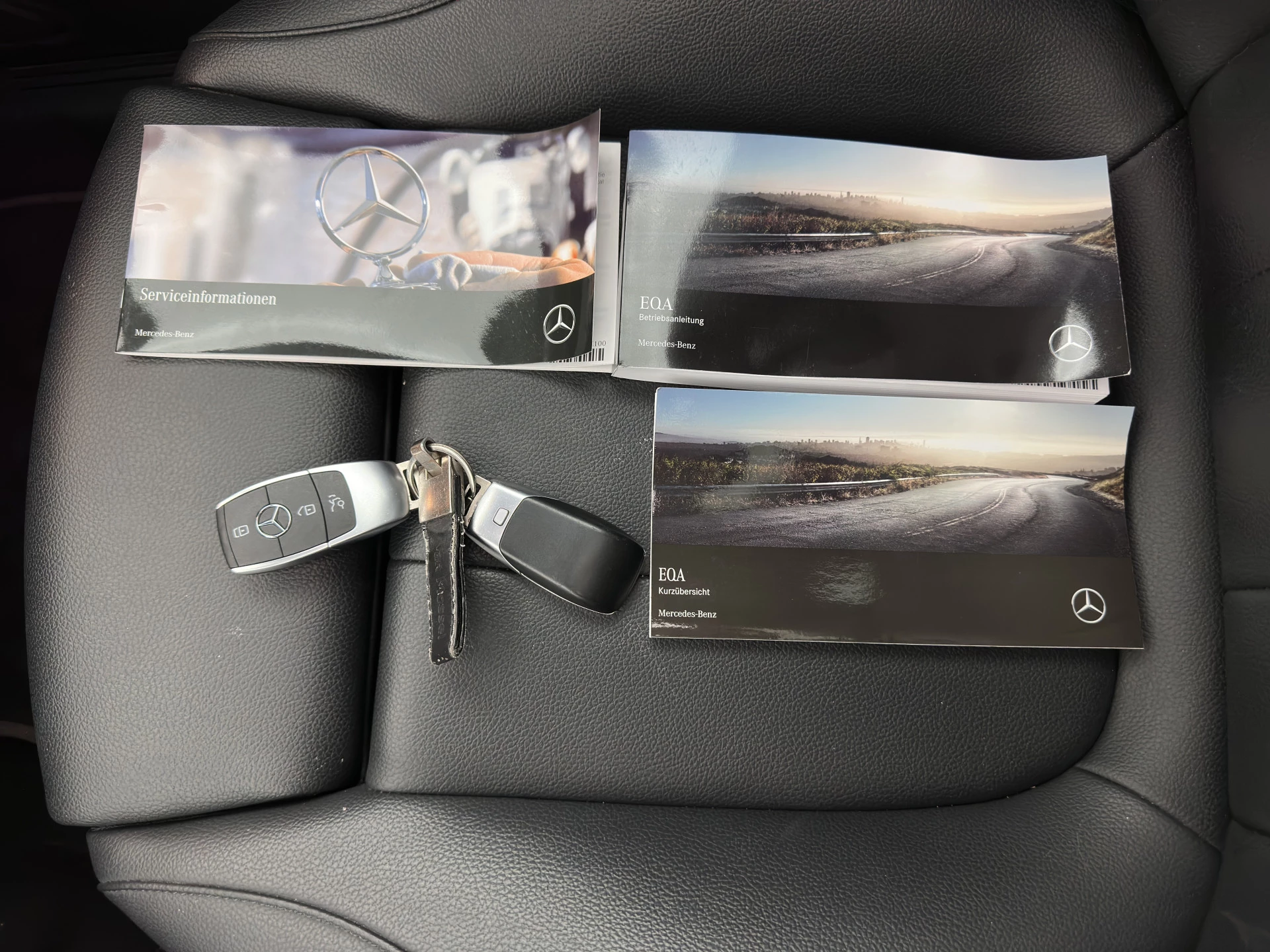 Hoofdafbeelding Mercedes-Benz EQA