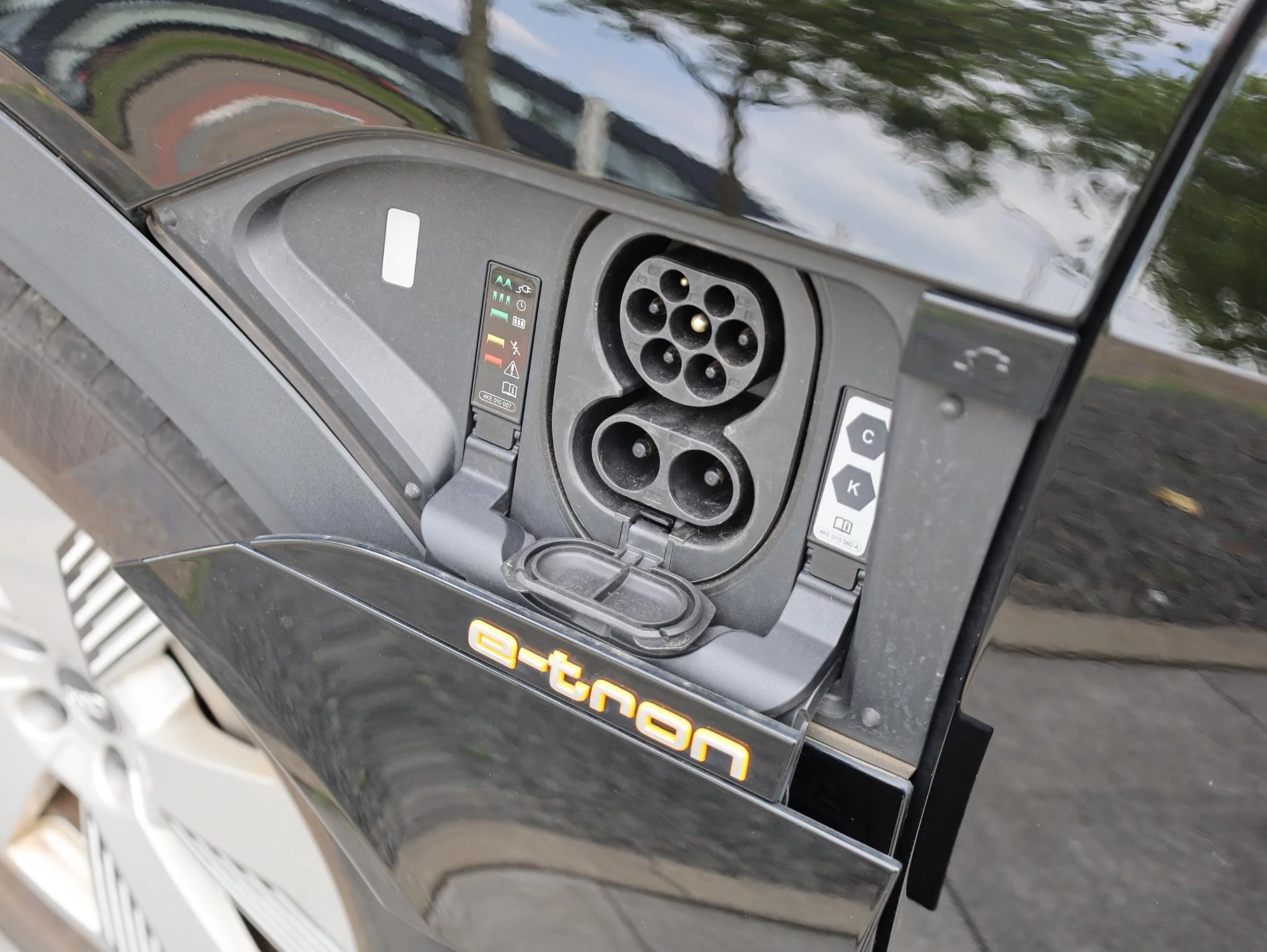Hoofdafbeelding Audi e-tron