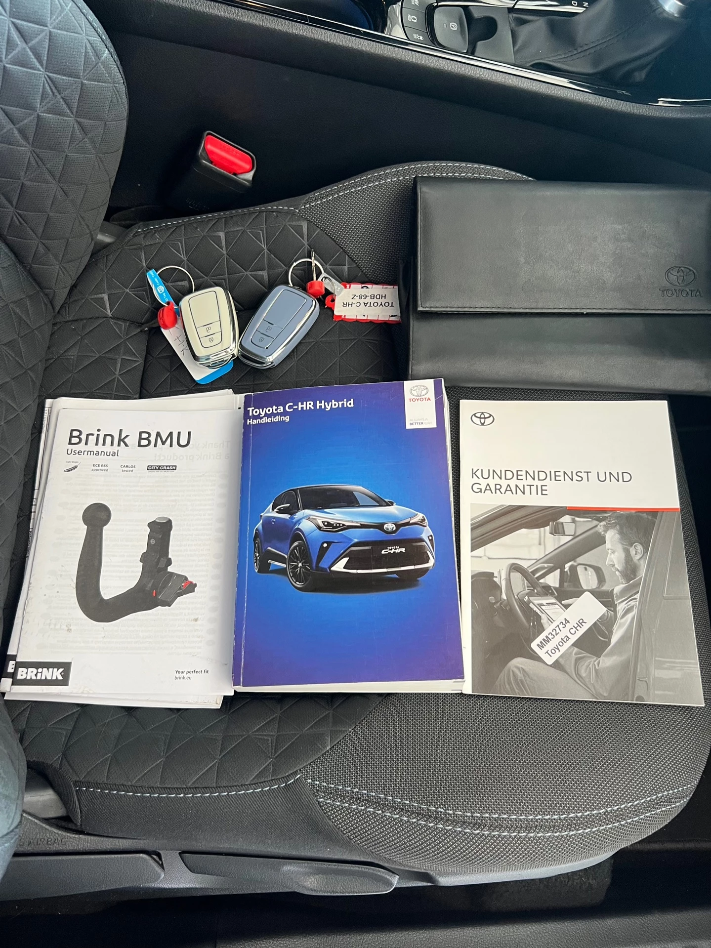 Hoofdafbeelding Toyota C-HR