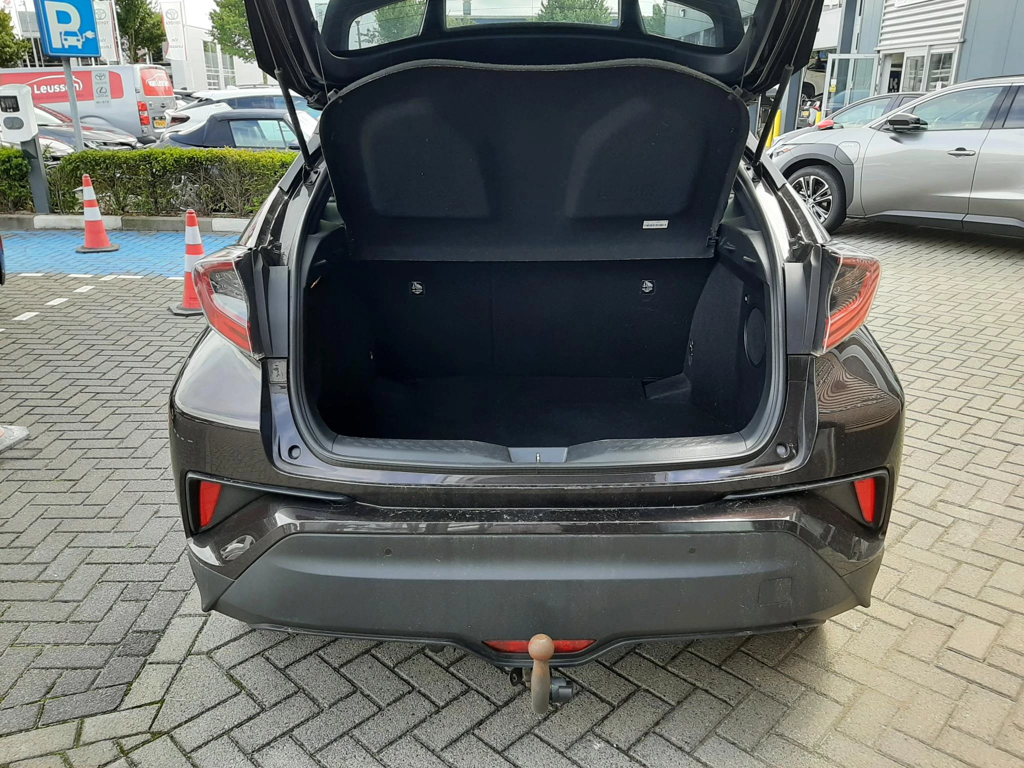 Hoofdafbeelding Toyota C-HR