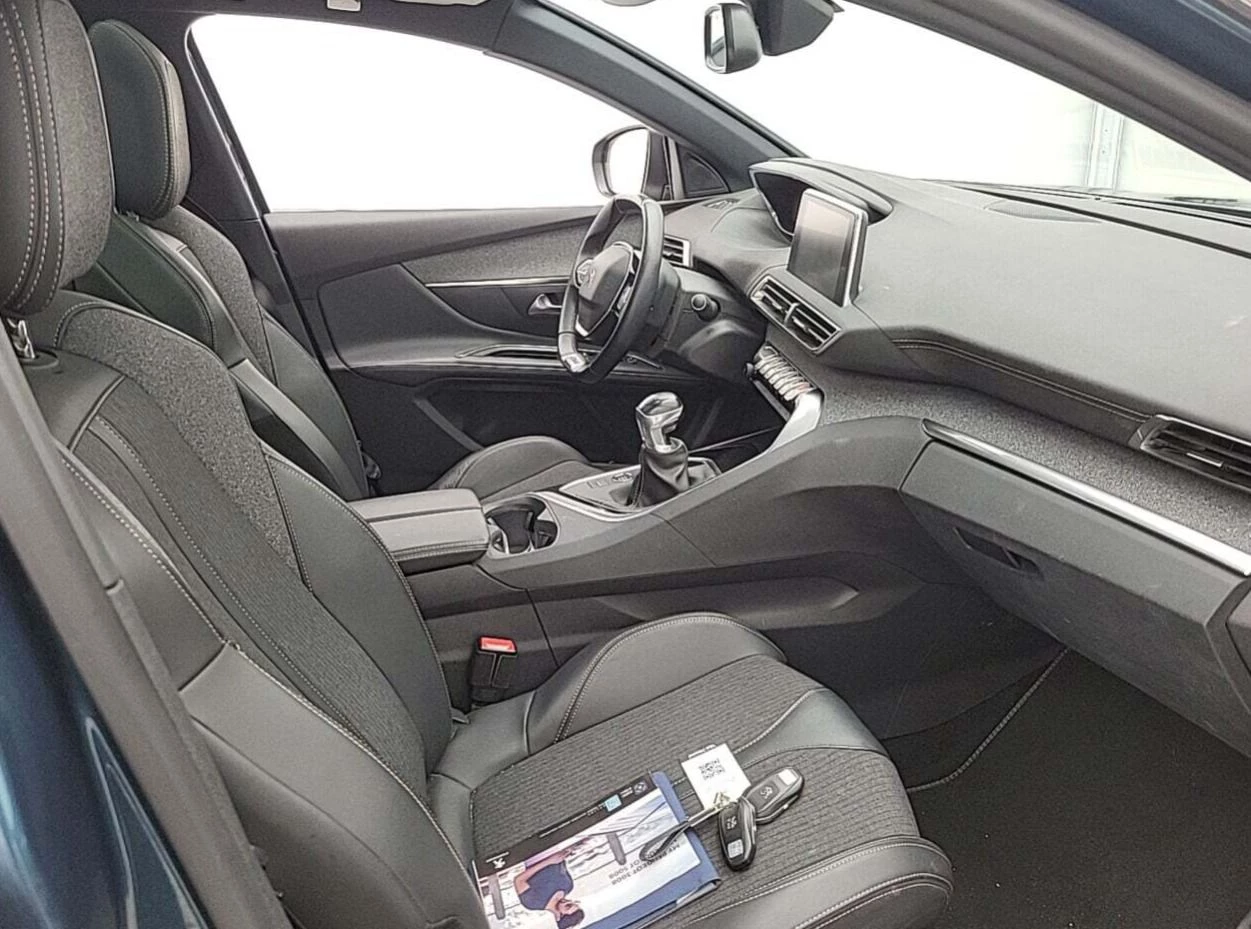 Hoofdafbeelding Peugeot 5008