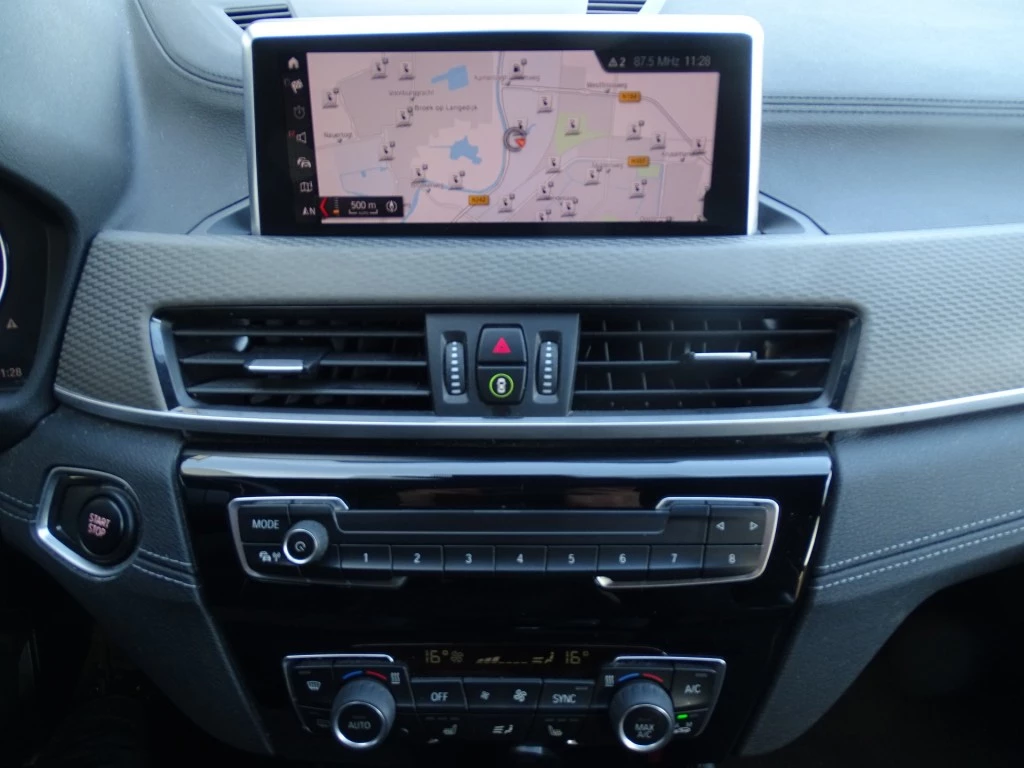 Hoofdafbeelding BMW X2