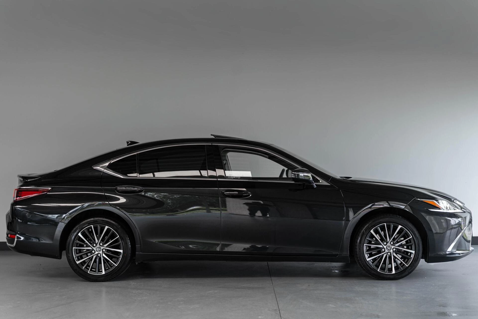 Hoofdafbeelding Lexus ES