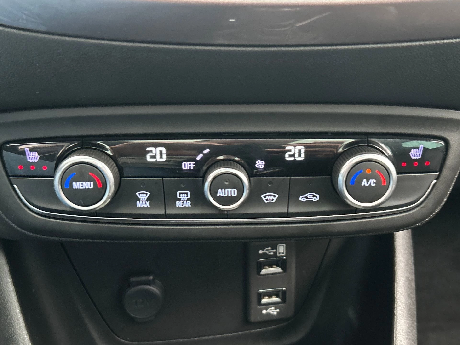 Hoofdafbeelding Opel Crossland X