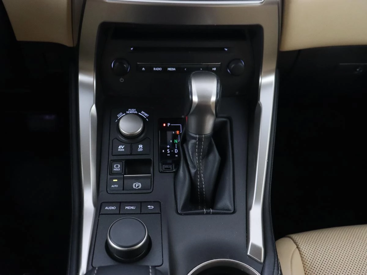 Hoofdafbeelding Lexus NX