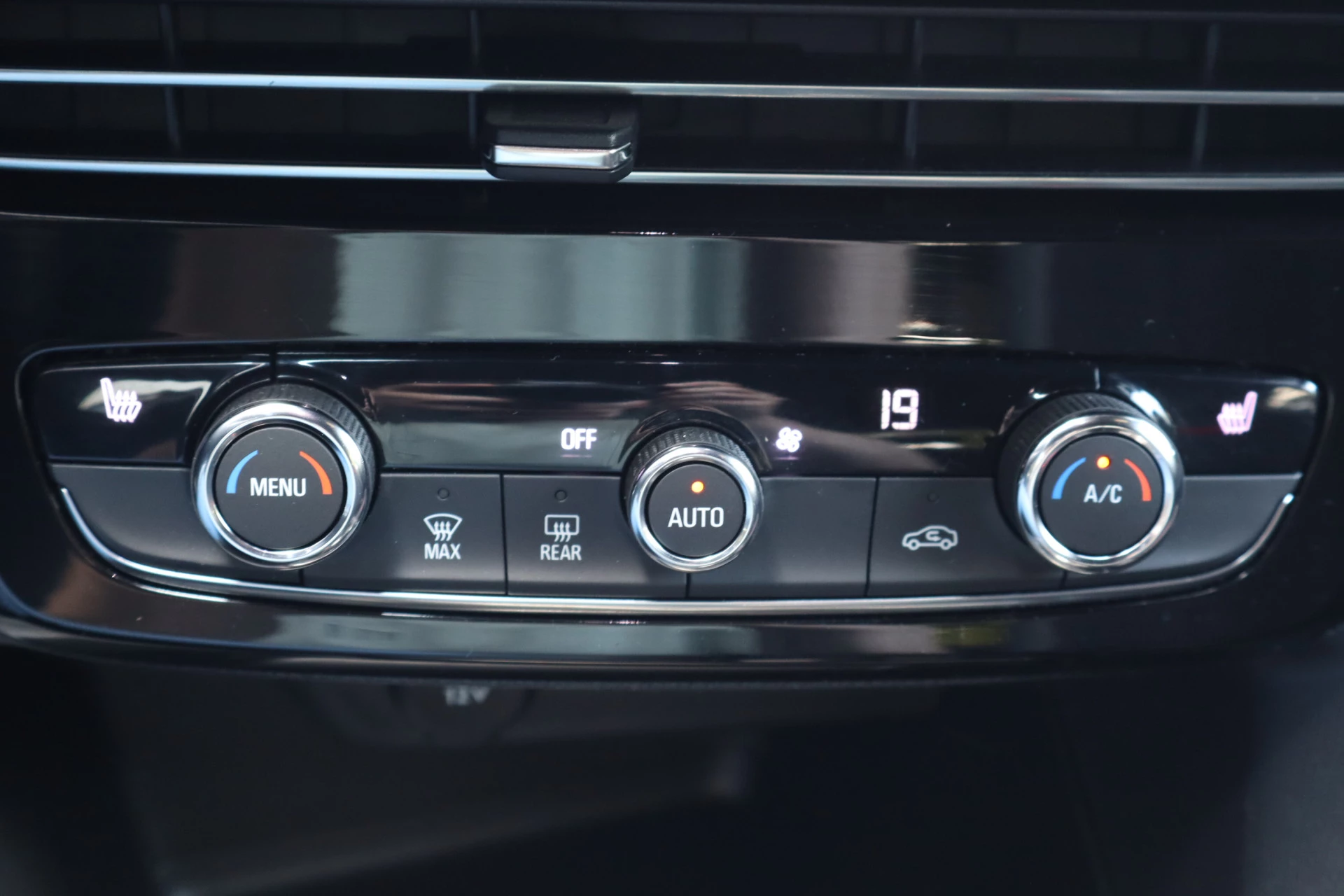 Hoofdafbeelding Opel Mokka-e