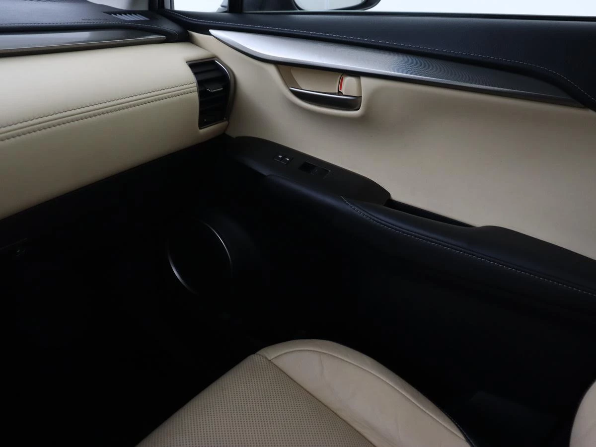 Hoofdafbeelding Lexus NX