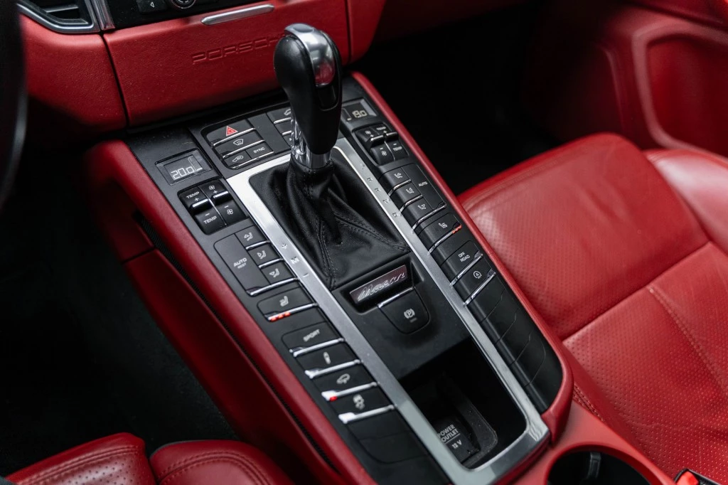 Hoofdafbeelding Porsche Macan