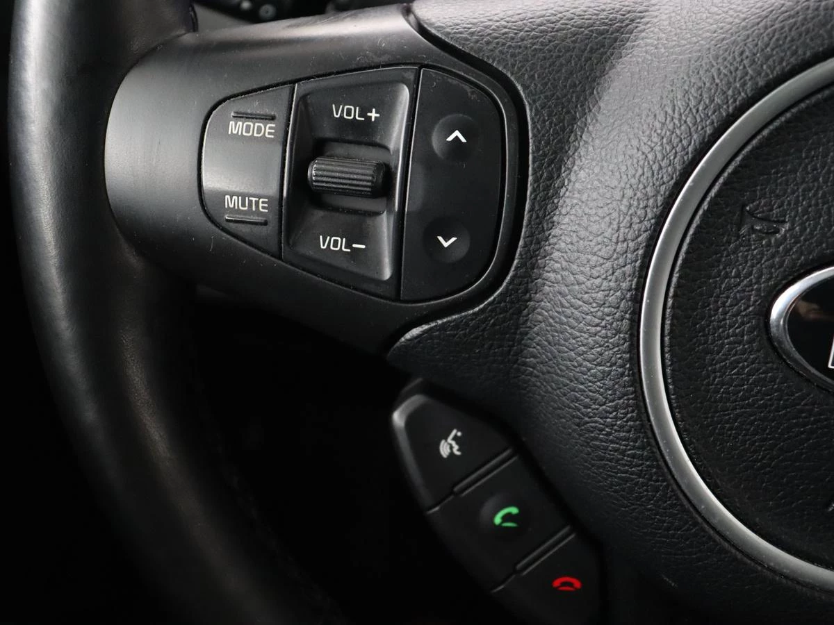 Hoofdafbeelding Kia Carens