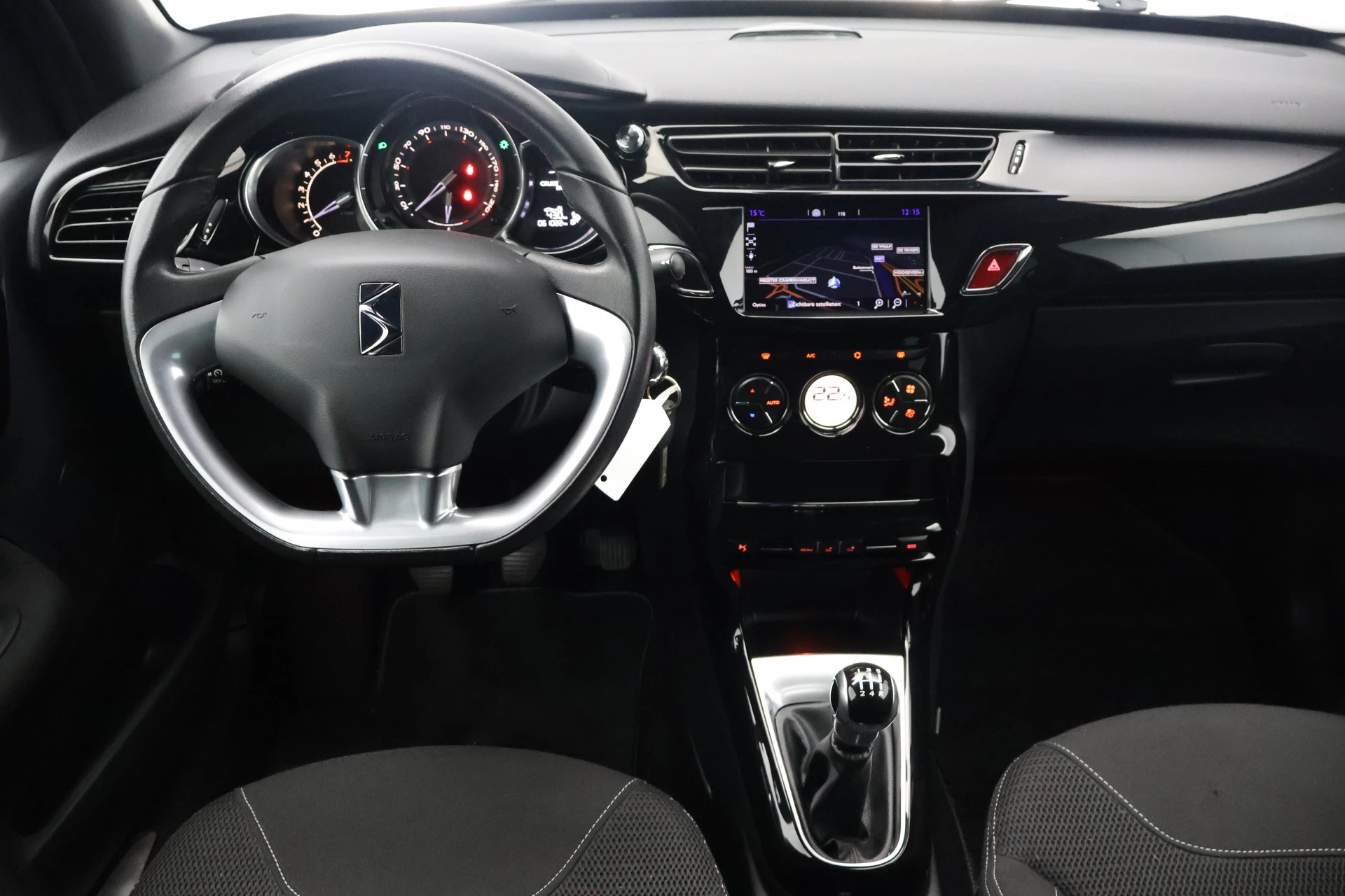 Hoofdafbeelding DS DS 3