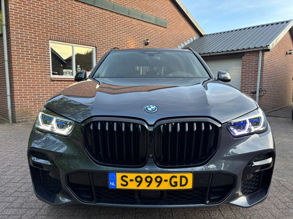 Hoofdafbeelding BMW X5