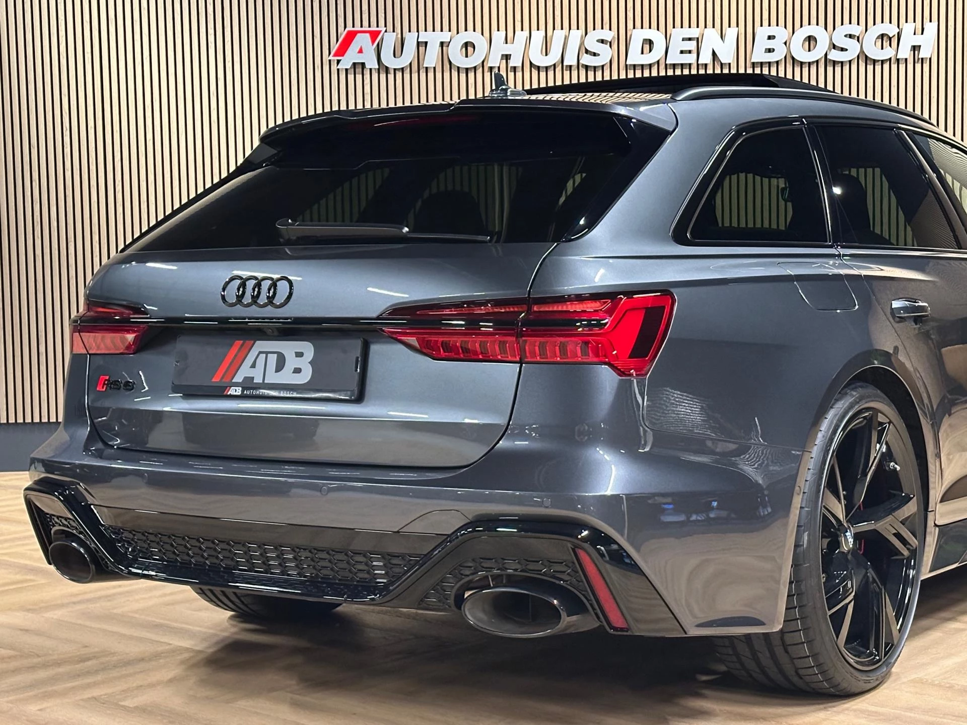 Hoofdafbeelding Audi RS6