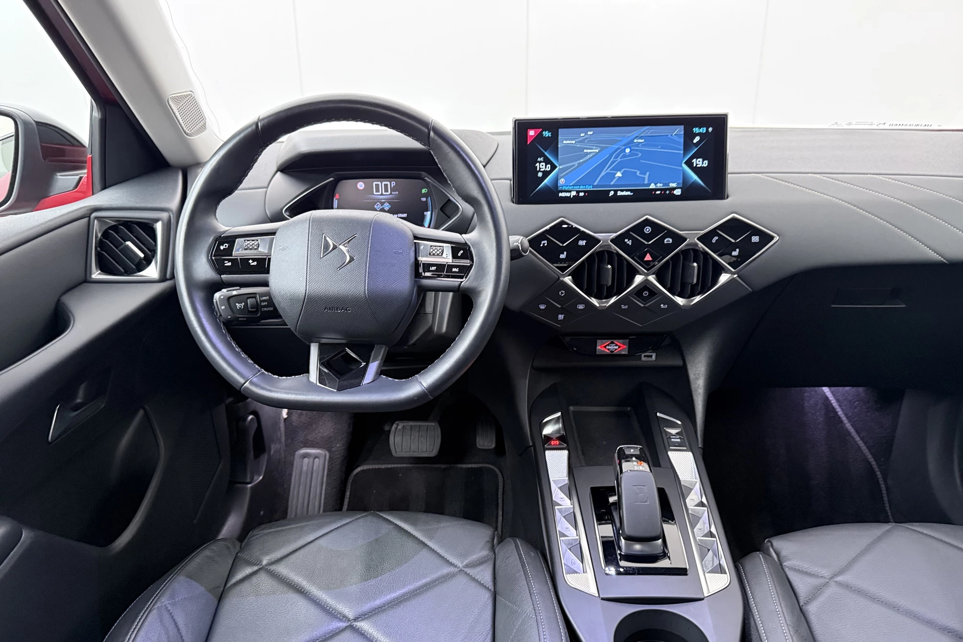 Hoofdafbeelding DS DS 3