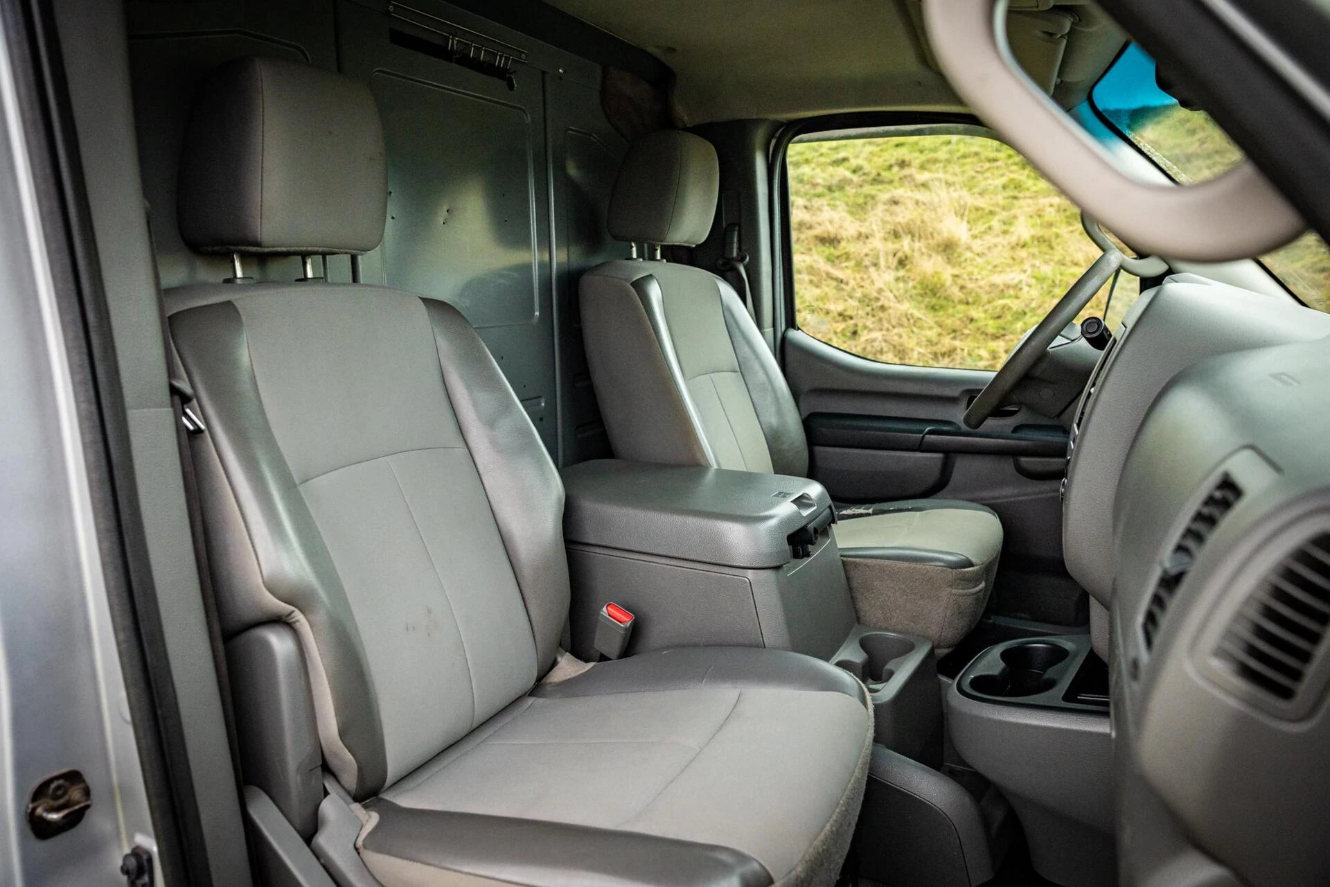 Hoofdafbeelding Nissan NV