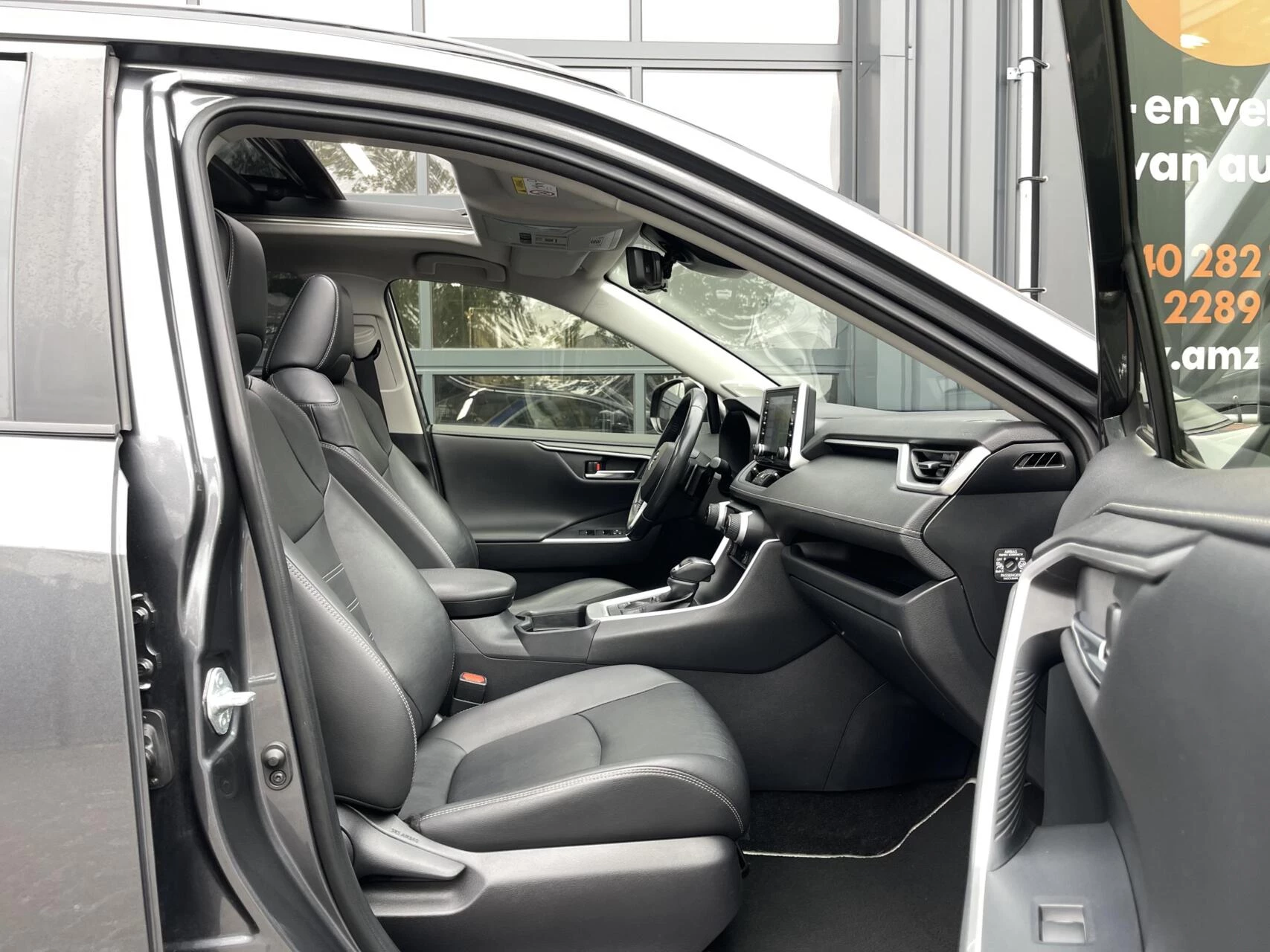 Hoofdafbeelding Toyota RAV4