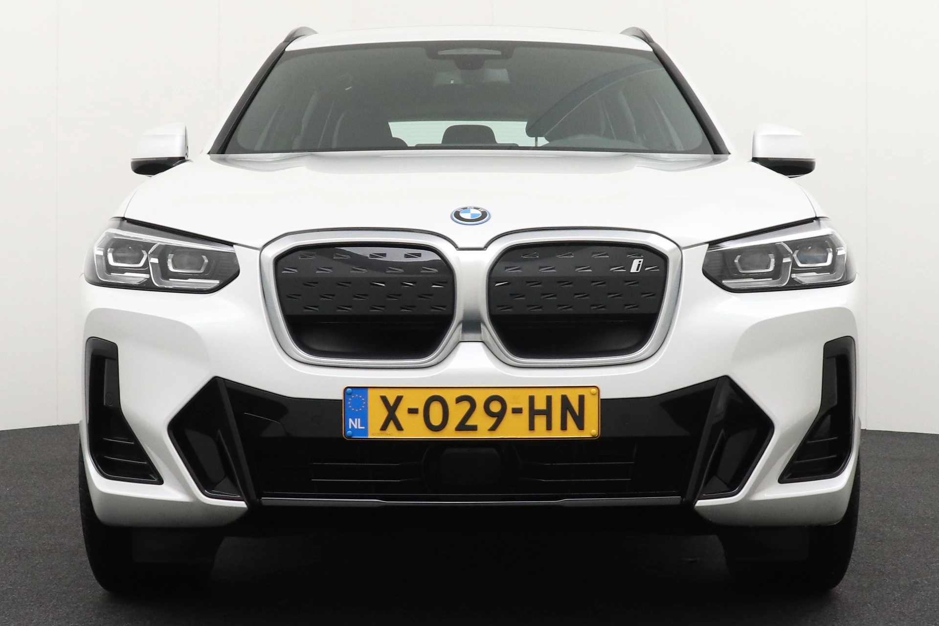 Hoofdafbeelding BMW iX3