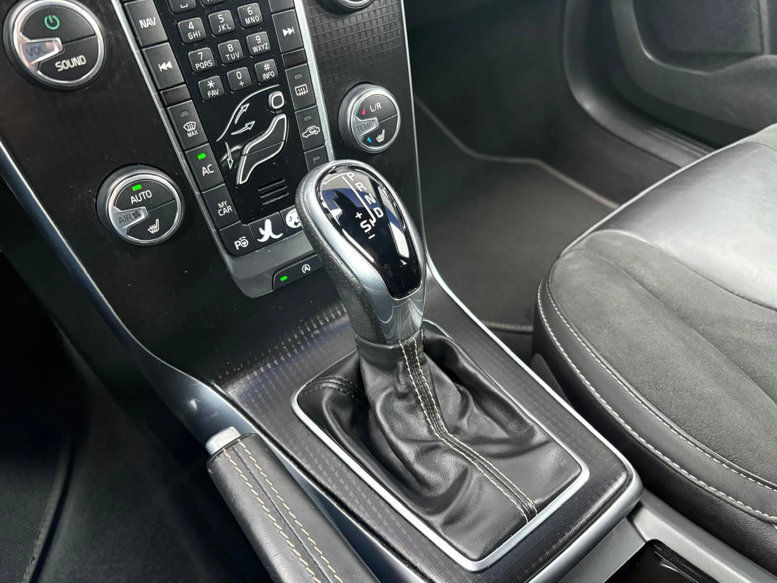 Hoofdafbeelding Volvo V40