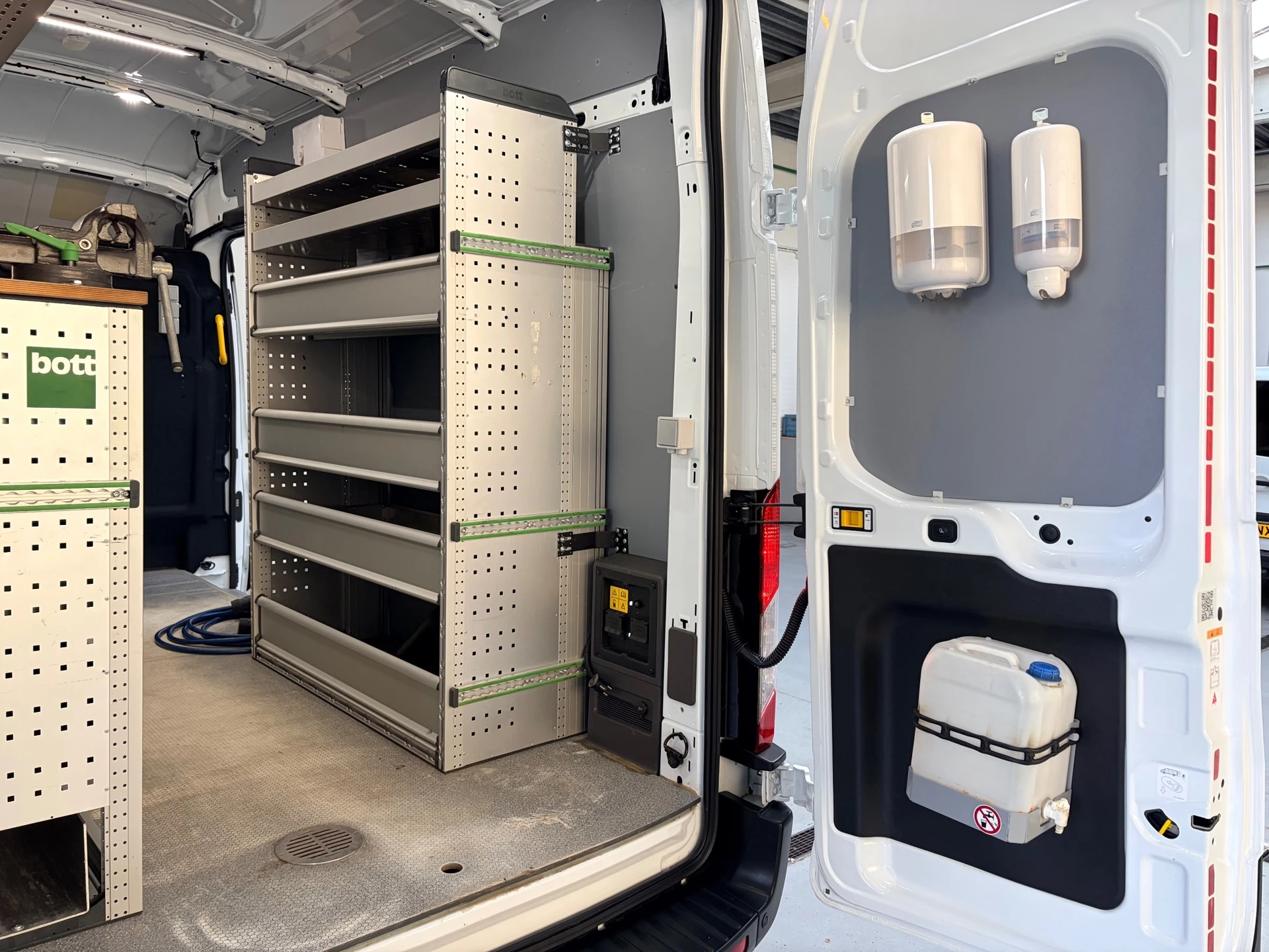 Hoofdafbeelding Ford E-Transit