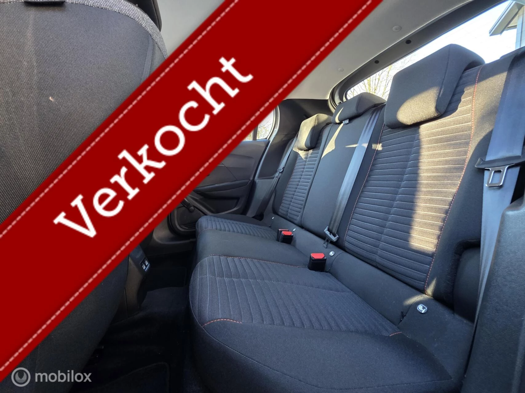 Hoofdafbeelding Peugeot e-208