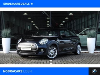 MINI Electric Yours / Panoramadak / Sportstoelen / Achteruitrijcamera / Comfort Access / Adaptieve LED / Head-Up / Harman Kardon