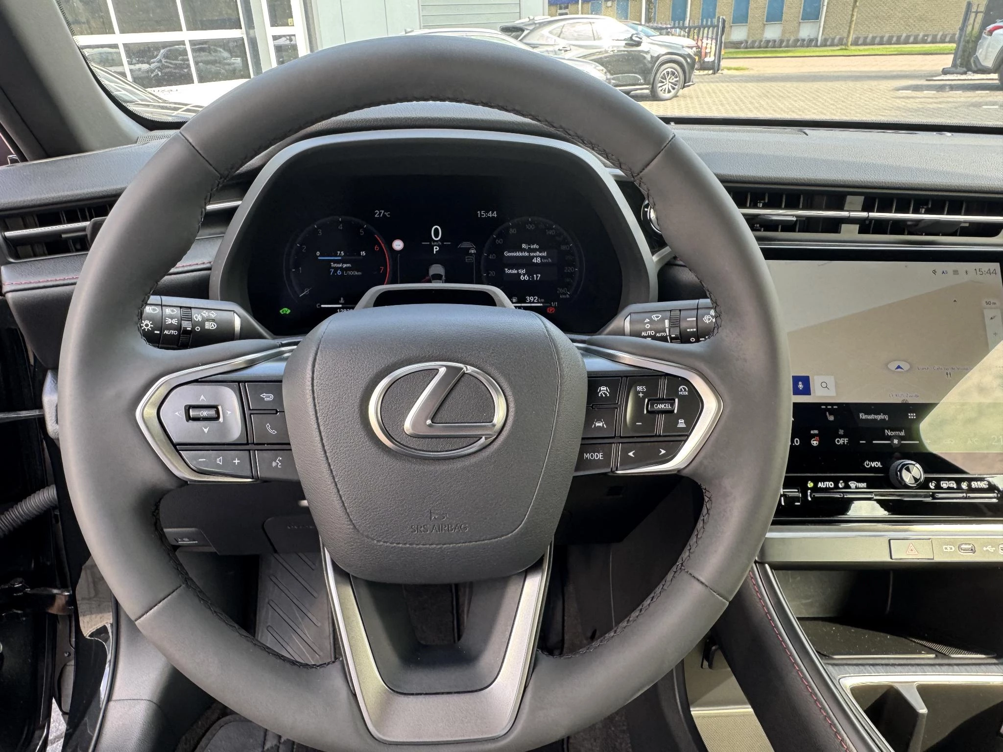 Hoofdafbeelding Lexus LBX